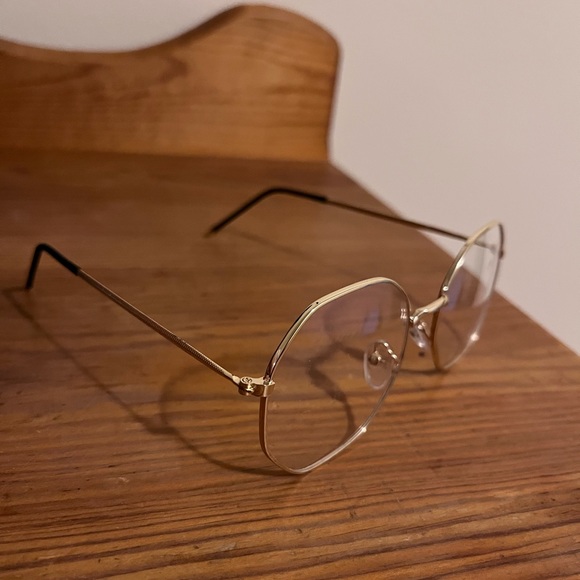 Clear glasses - Picture 2 of 3